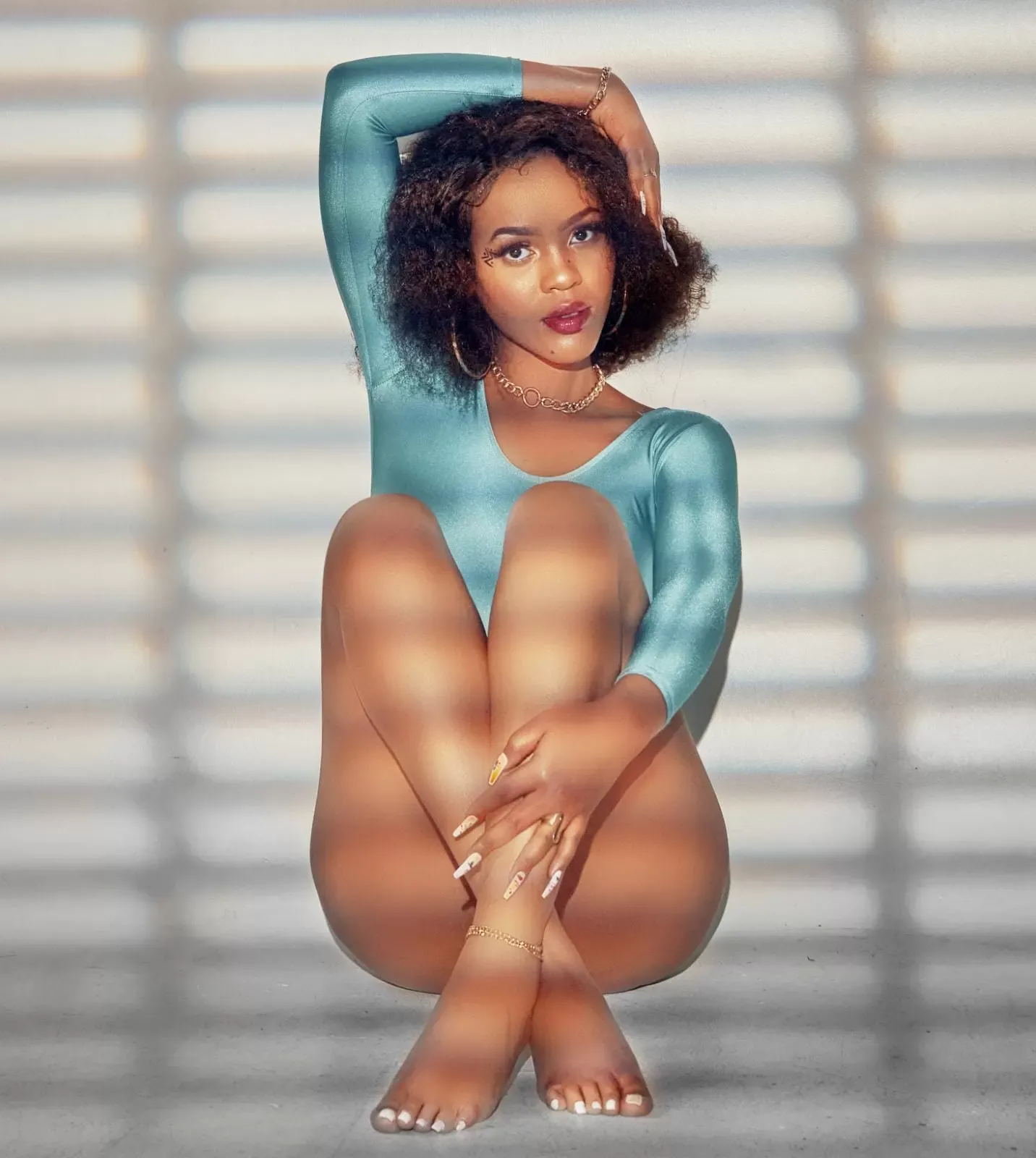 Tongiwa - Kin Bella